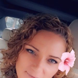 Meet your Posher, Candace